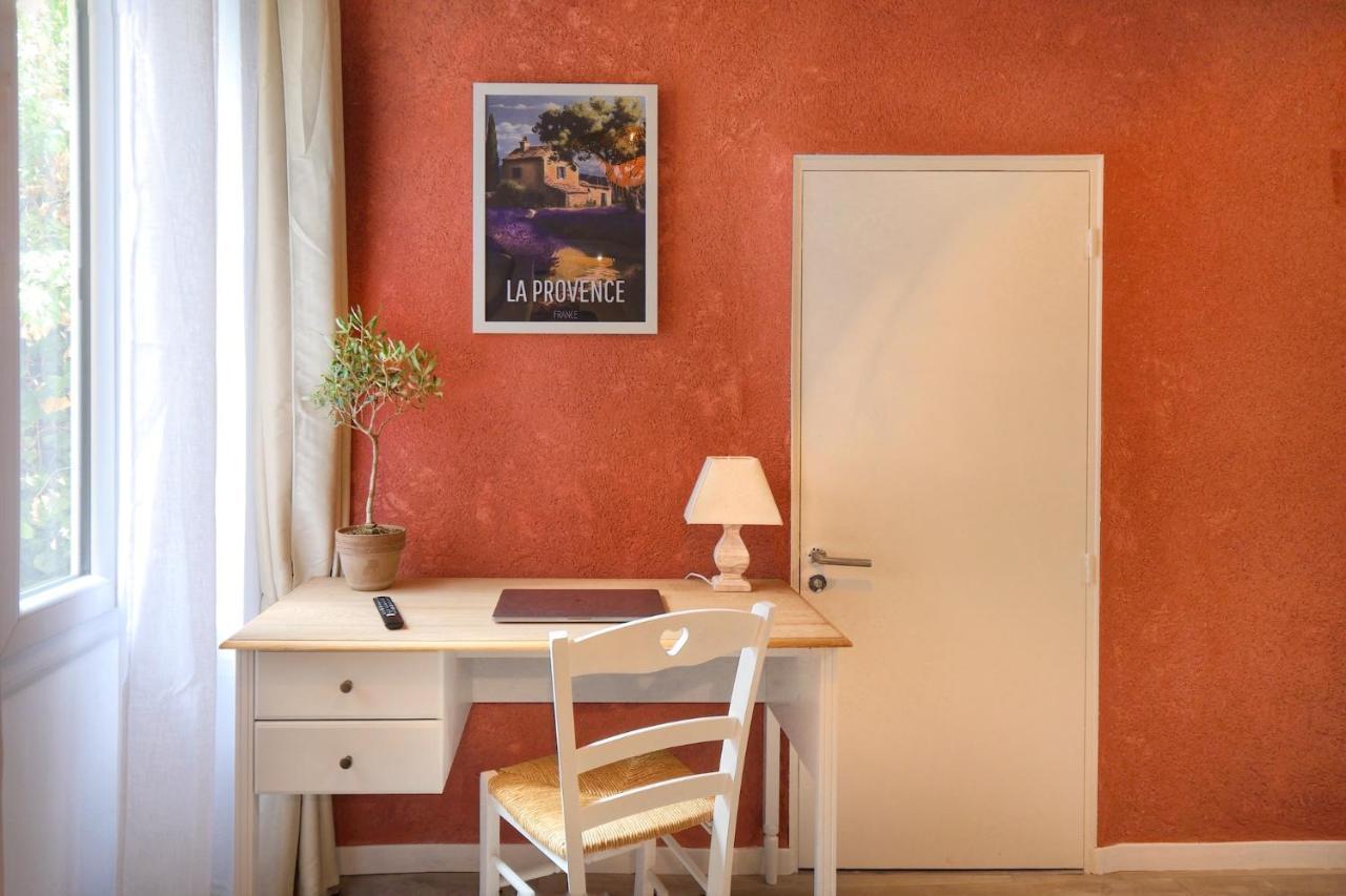 Appartements Premium En Hyper Centre Ville Brignoles Bagian luar foto